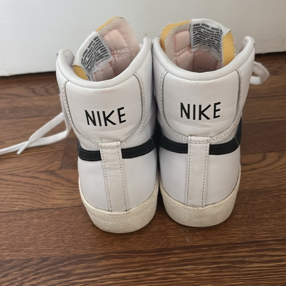 Nike Blazer Mid 77 - Picture 6 of 9